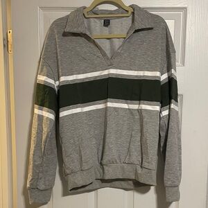 Grey & Dark Green Collared Knit Pullover Sweater